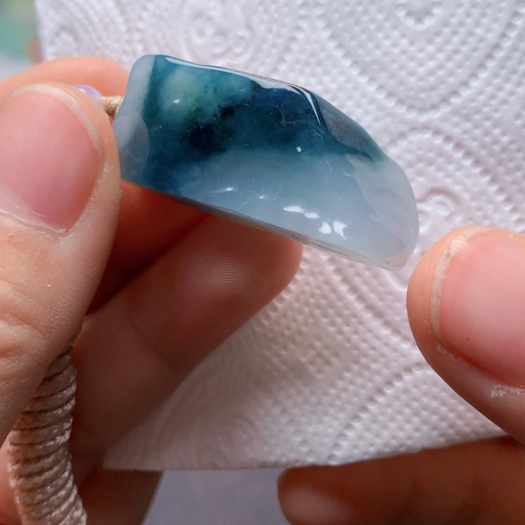 【闪购商品】翡翠吊坠(不含链)未镶嵌