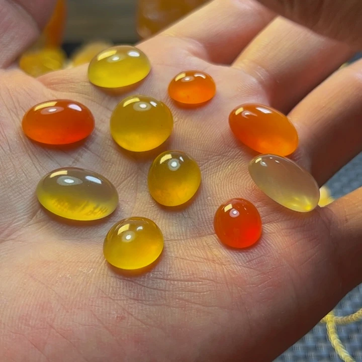 禾***庄石英质玉吊坠未镶嵌