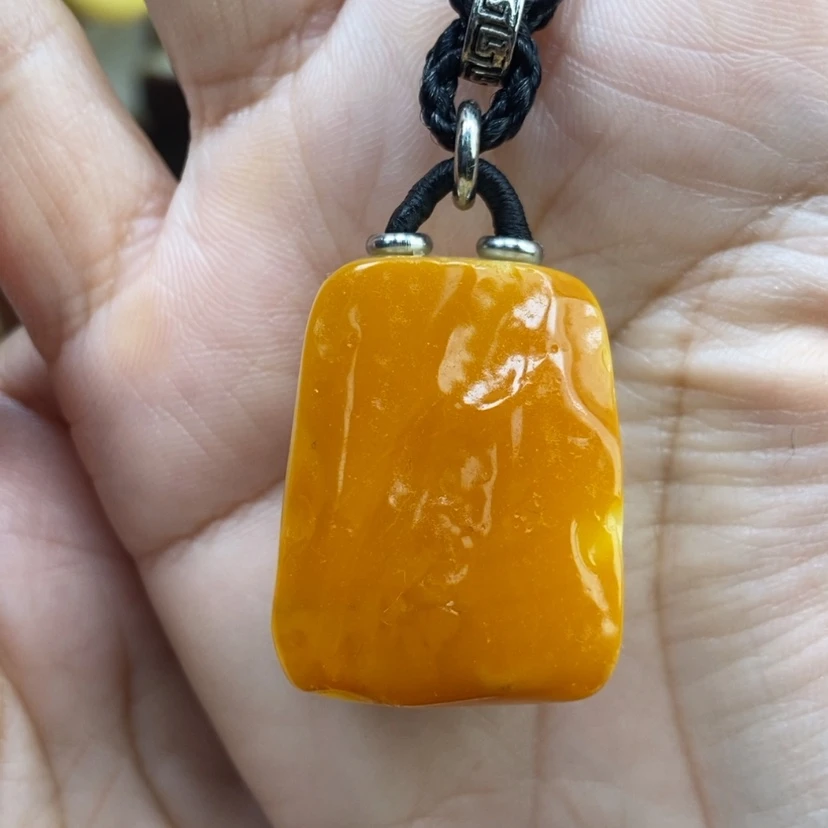 【闪购商品】琥珀颈饰未镶嵌