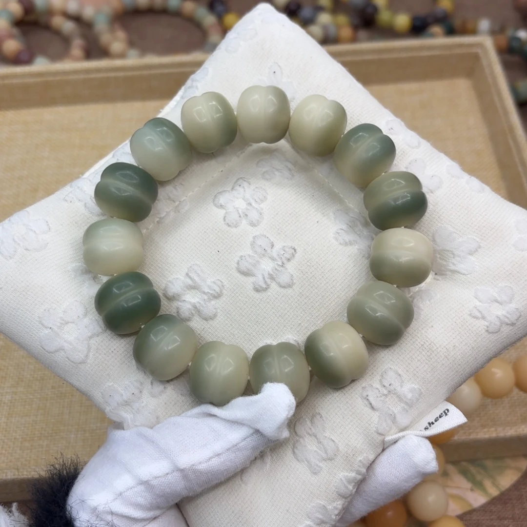 菩提根/象牙果吊坠18干磨微瑕落地果特价福利383