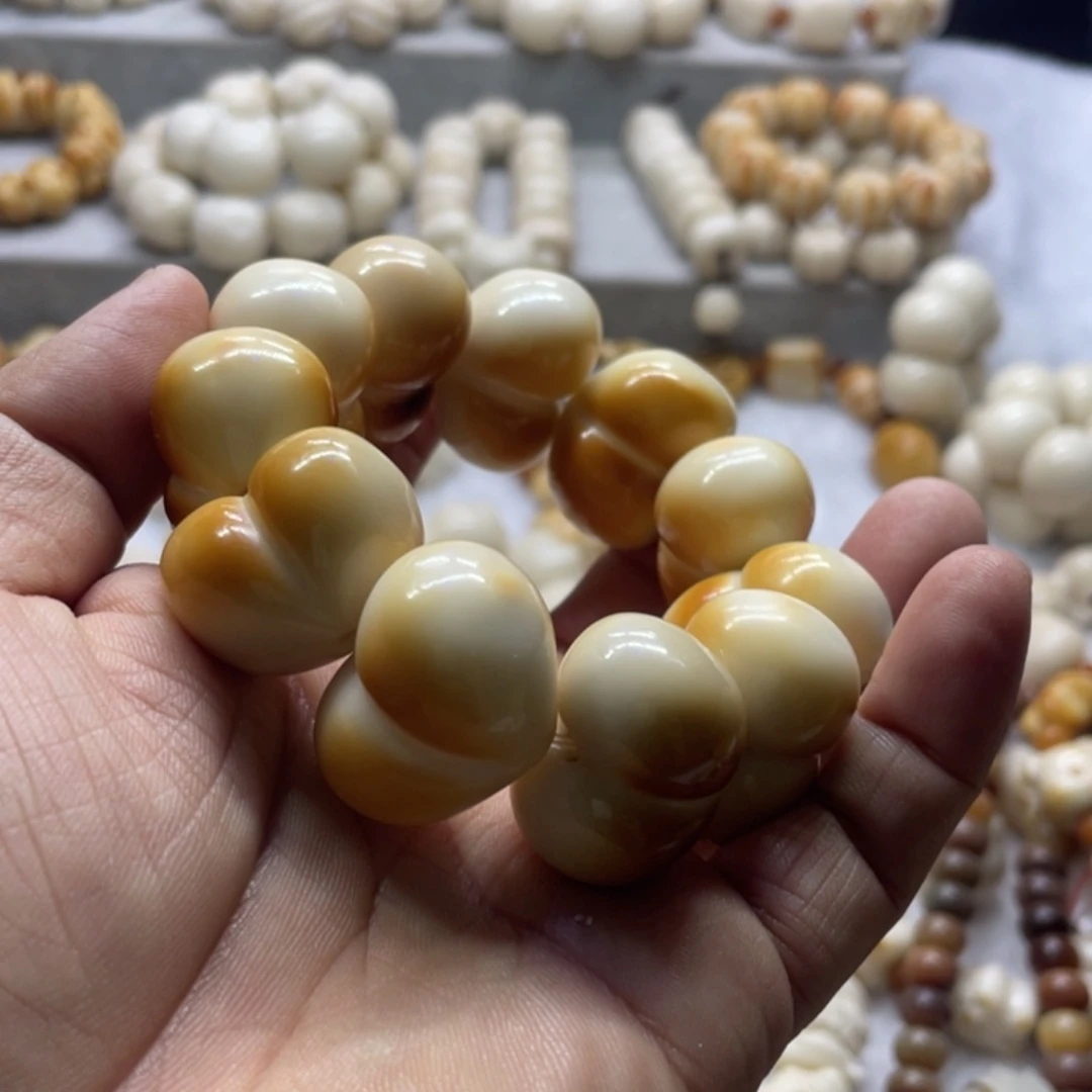 菩提根/象牙果吊坠全品烤光面屁桃手串卡27