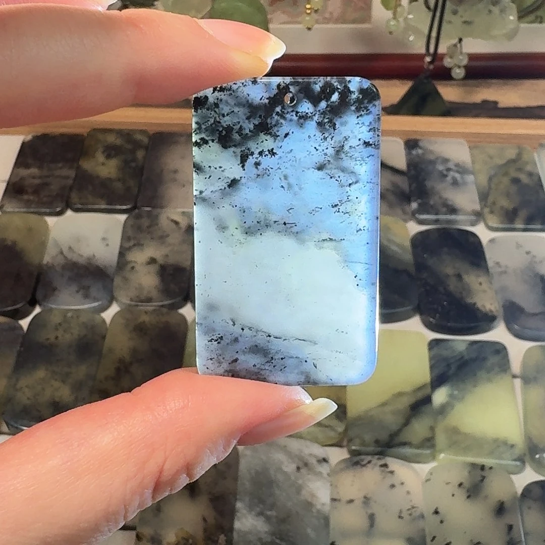 蛇纹石玉未镶嵌吊坠(不含链)