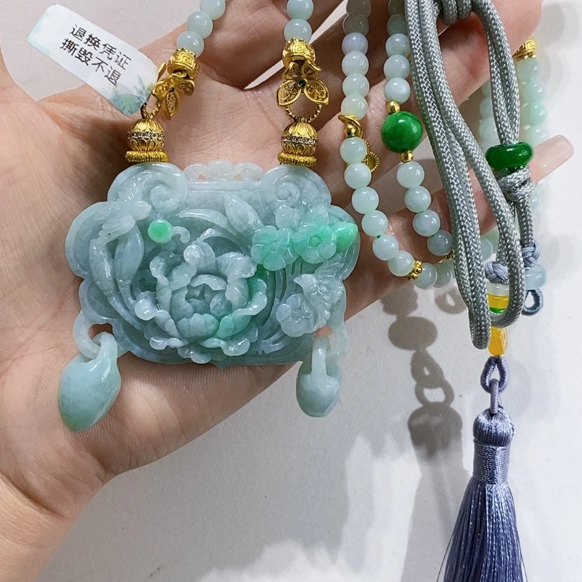 【闪购商品】翡翠未镶嵌颈饰