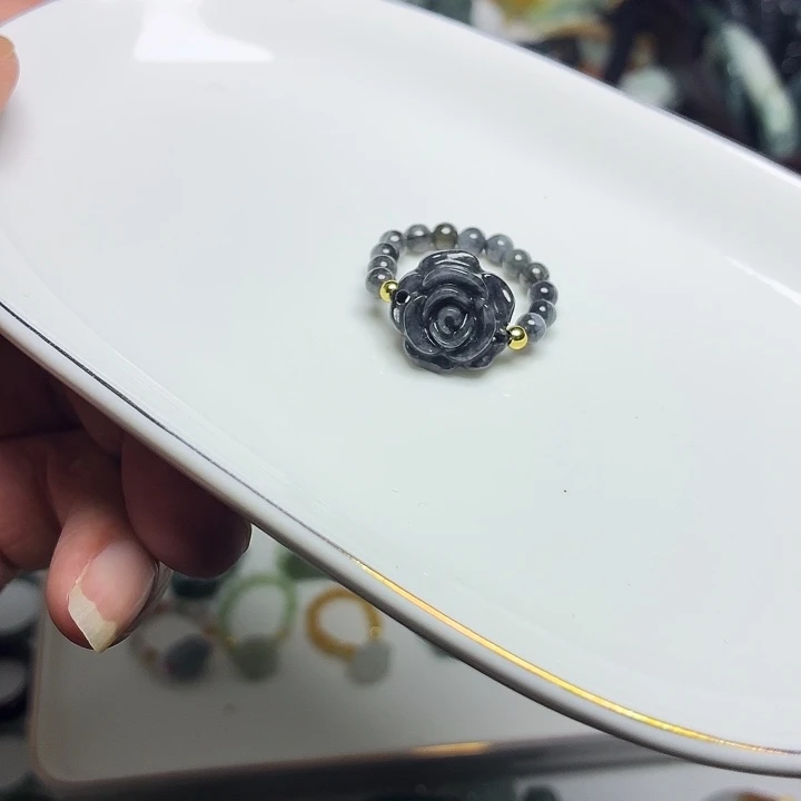 翡翠未镶嵌手镯乌鸡玫瑰戒指