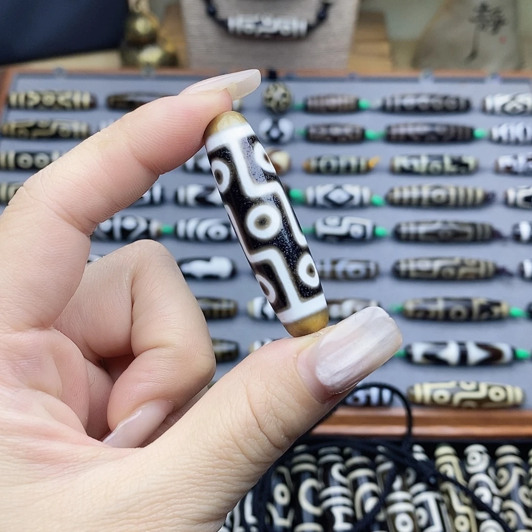 杨***◎玛瑙/玉髓未镶嵌颈饰