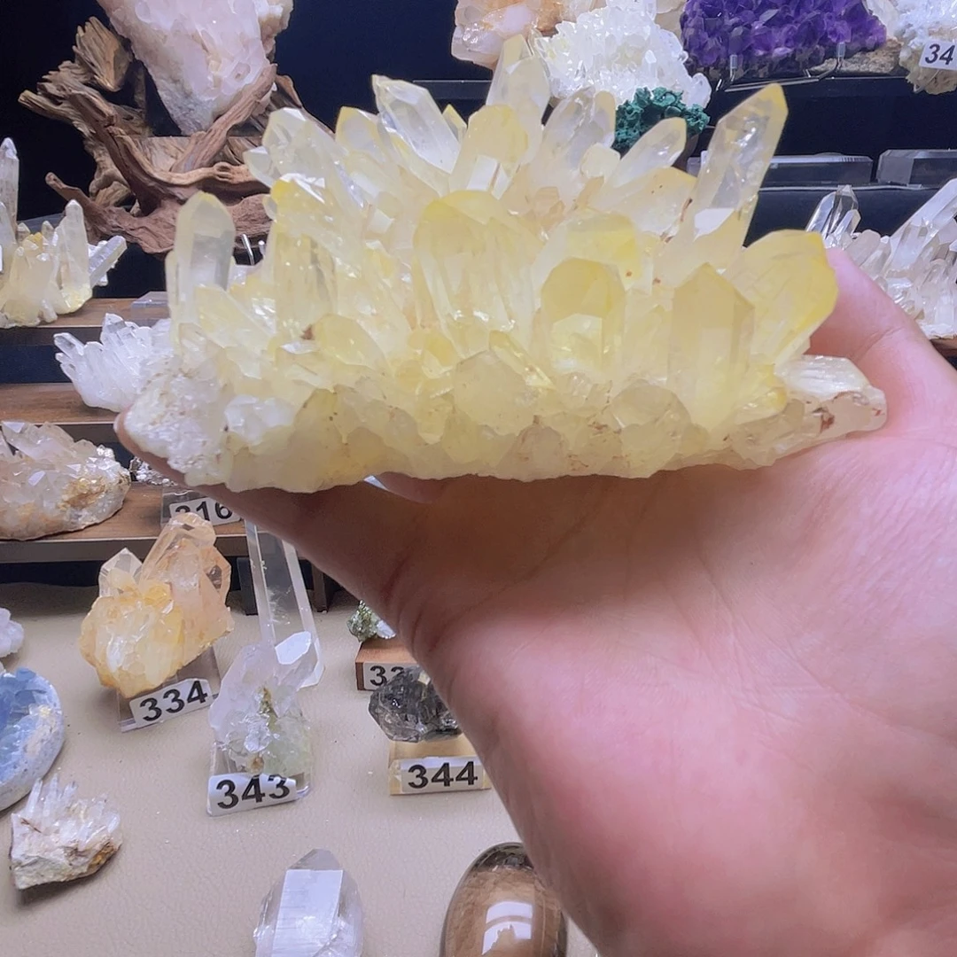 y***u石材黄水晶