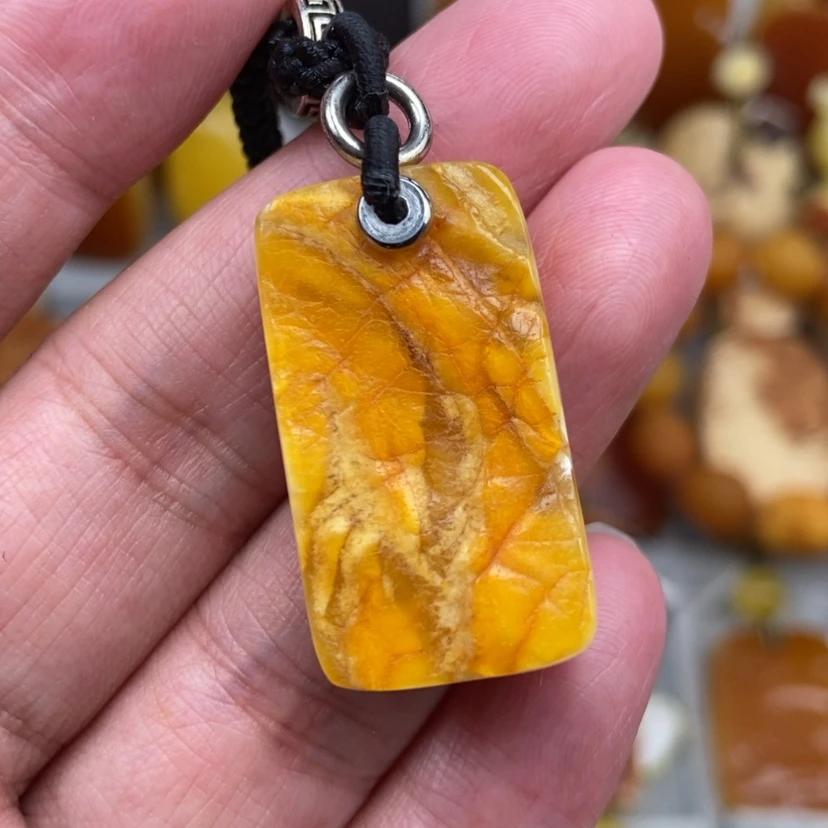 【闪购商品】未镶嵌颈饰琥珀
