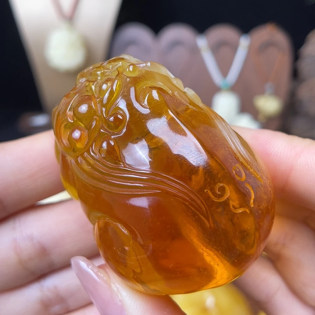 琥珀未镶嵌珠宝奇石植物