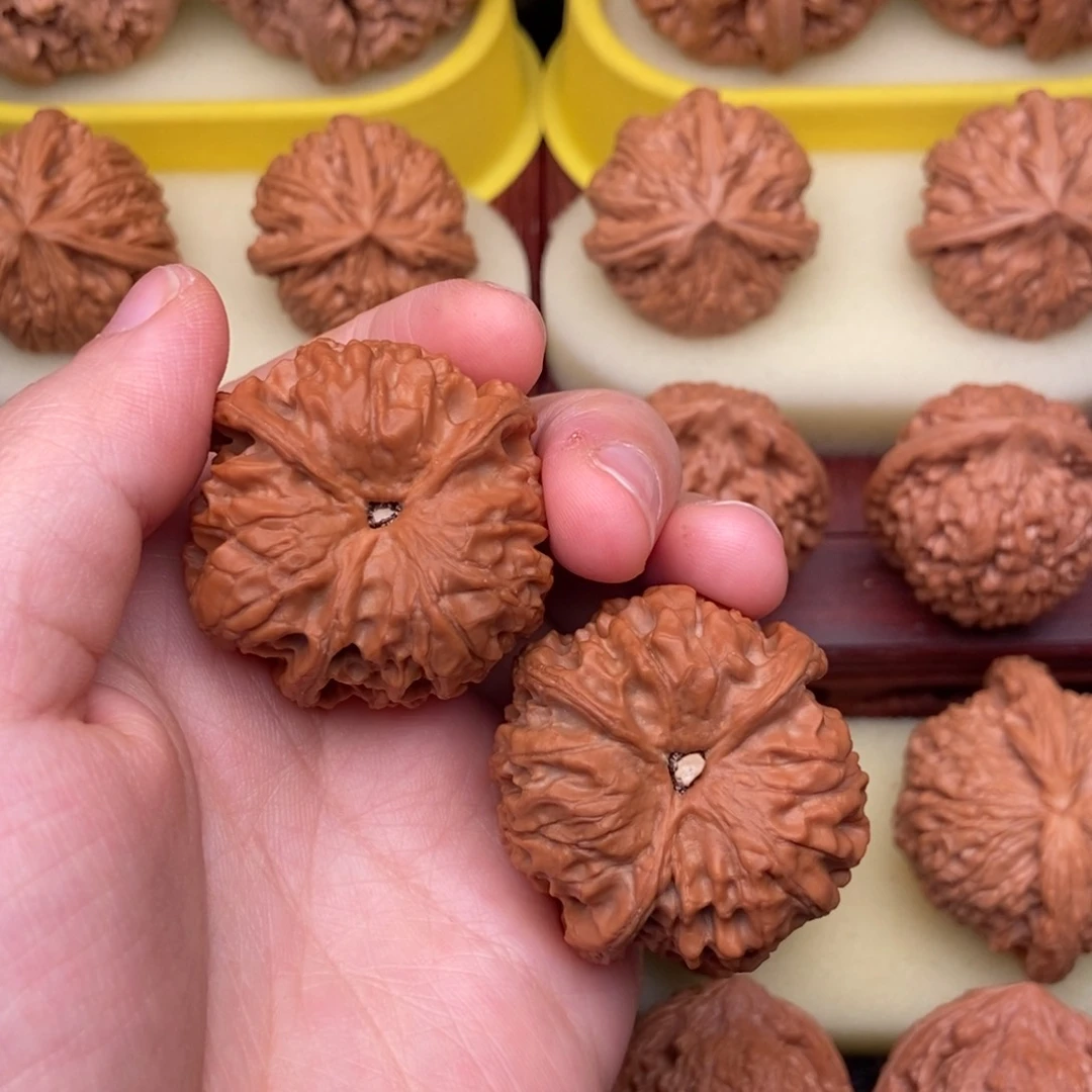 文玩核桃把件盛**人金锭三棱“开播第一对”