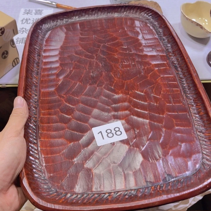 盖碗瓷器的造型和造型也很