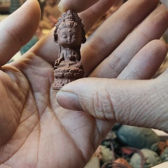 泥塑降真香方小观音姐姐