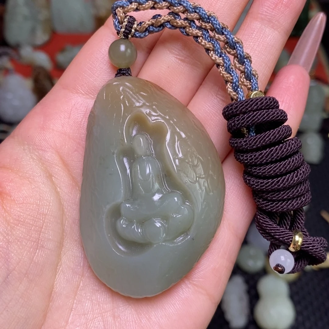 和田玉未镶嵌颈饰