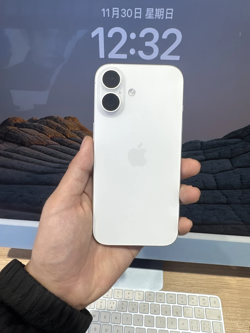 8新 Apple/苹果 苹果16白色256G