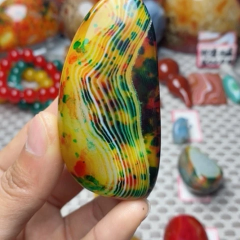 未镶嵌玛瑙/玉髓珠宝奇石