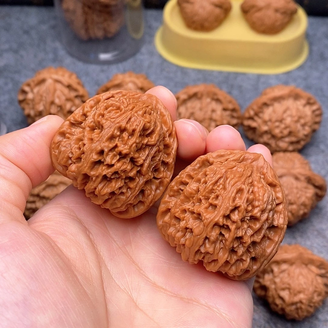 文玩核桃把件南疆石40加全品