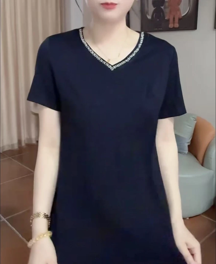 韩版简约宽松短袖连衣裙女夏大码显瘦气质设计感V领钉珠直筒长裙