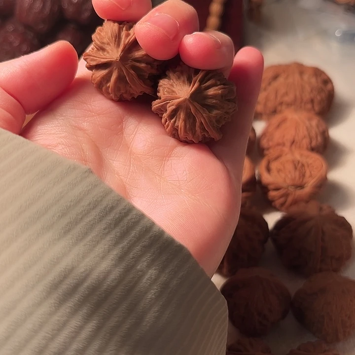 文玩核桃吊坠27尺寸