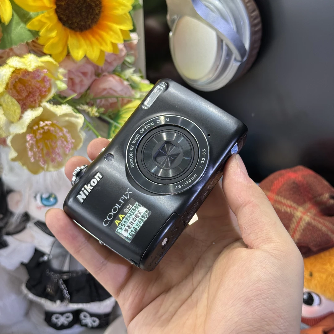 9新 Nikon/尼康 尼康l26冷白皮1600万像素滤镜多五号电池供电