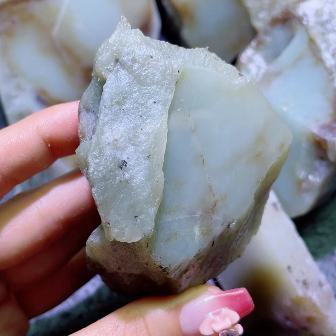 和田玉未镶嵌珠宝半成品