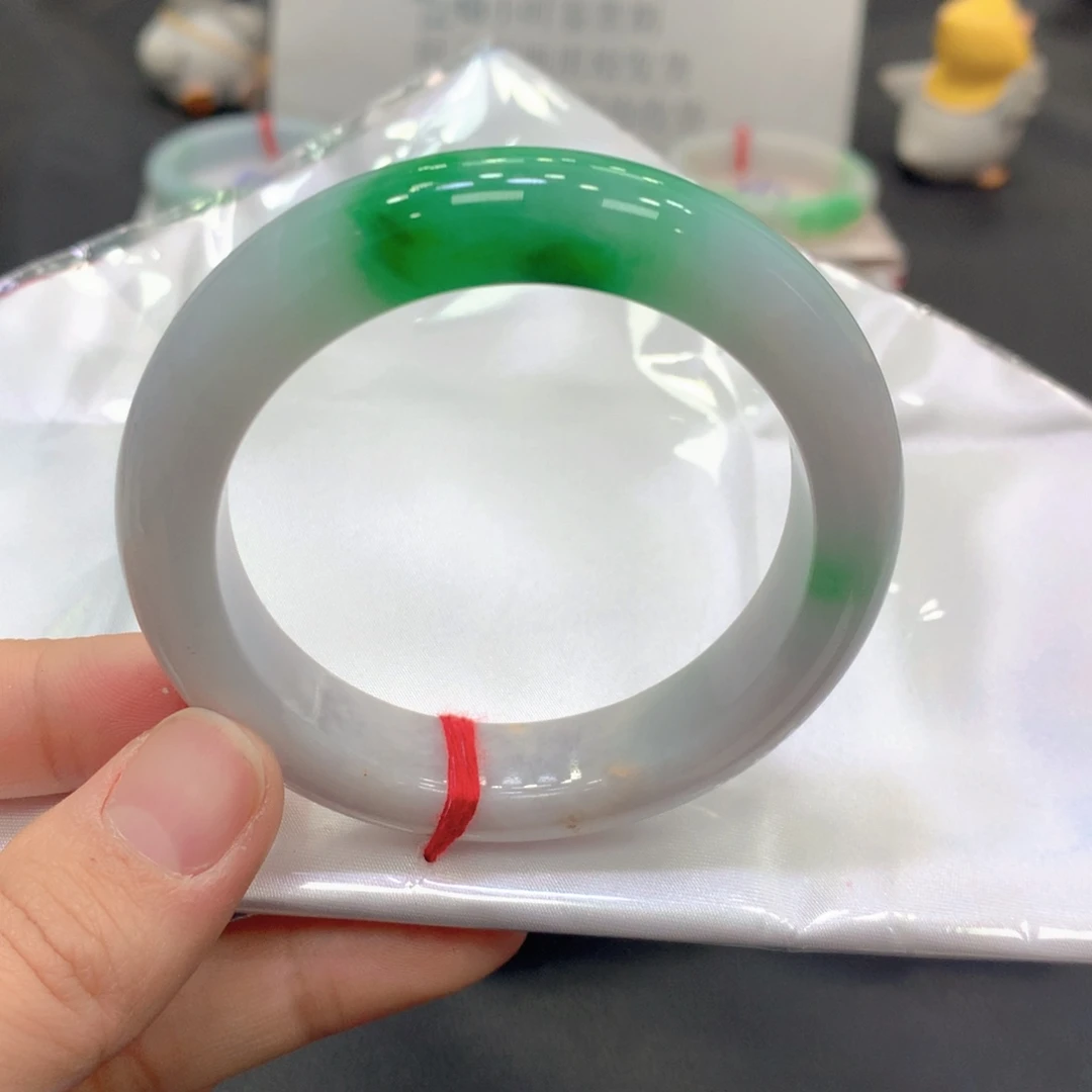 翡翠未镶嵌手镯翡翠18