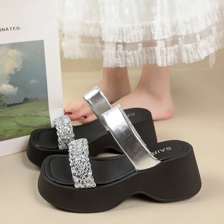 夏季时尚坡跟拖鞋女外穿2025年新款百搭小个子厚底一字拖休闲女鞋