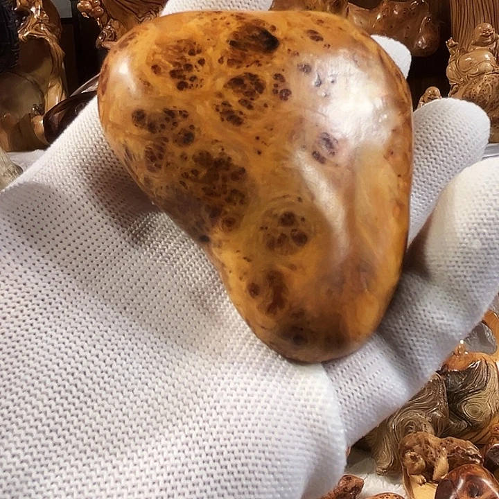 柏木太行崖柏陈化瘤蚂蚁腿把件