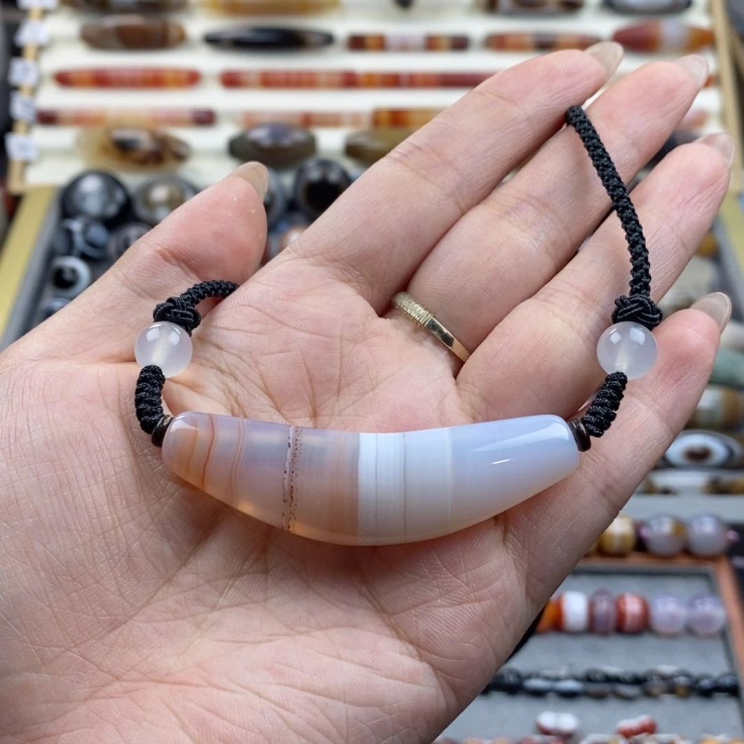 玛瑙/玉髓颈饰未镶嵌
