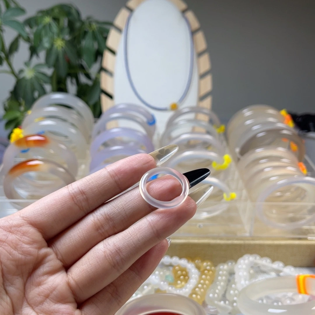 手镯玛瑙/玉髓未镶嵌