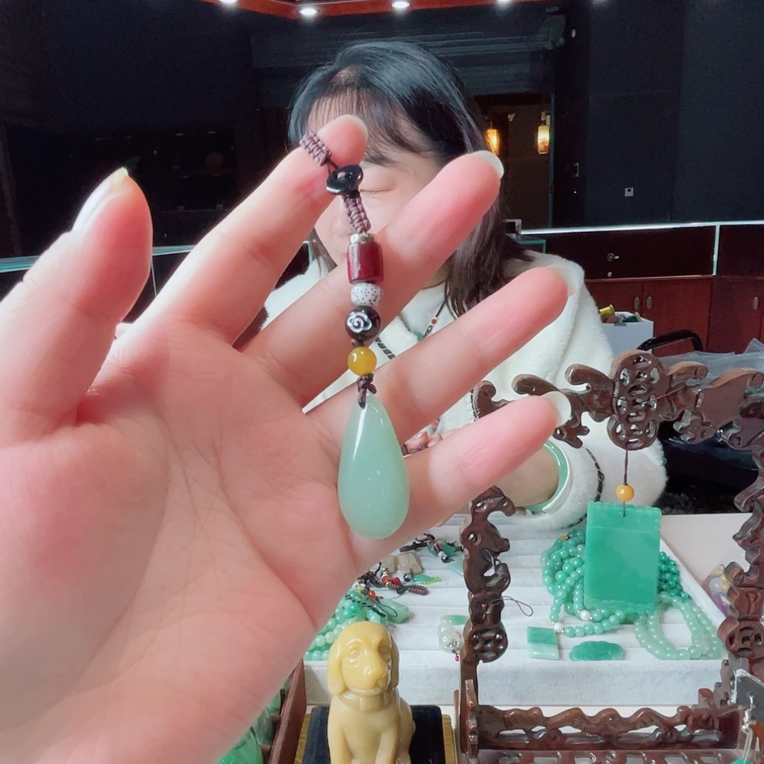 密玉（石英质玉）未镶嵌颈饰