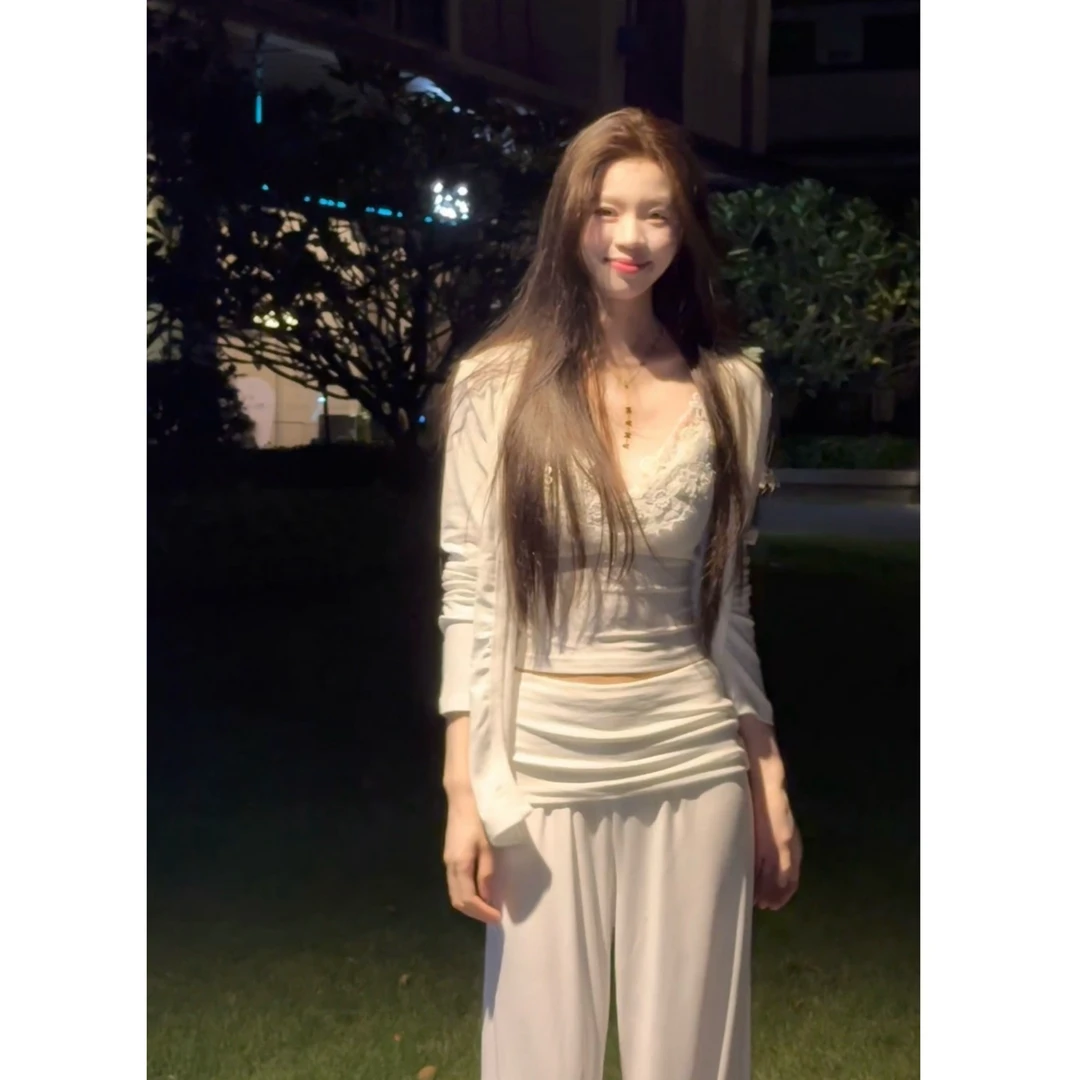 喵喵 蕾丝拼接纯欲吊带背心开衫外套女秋休闲裤三件套 A17