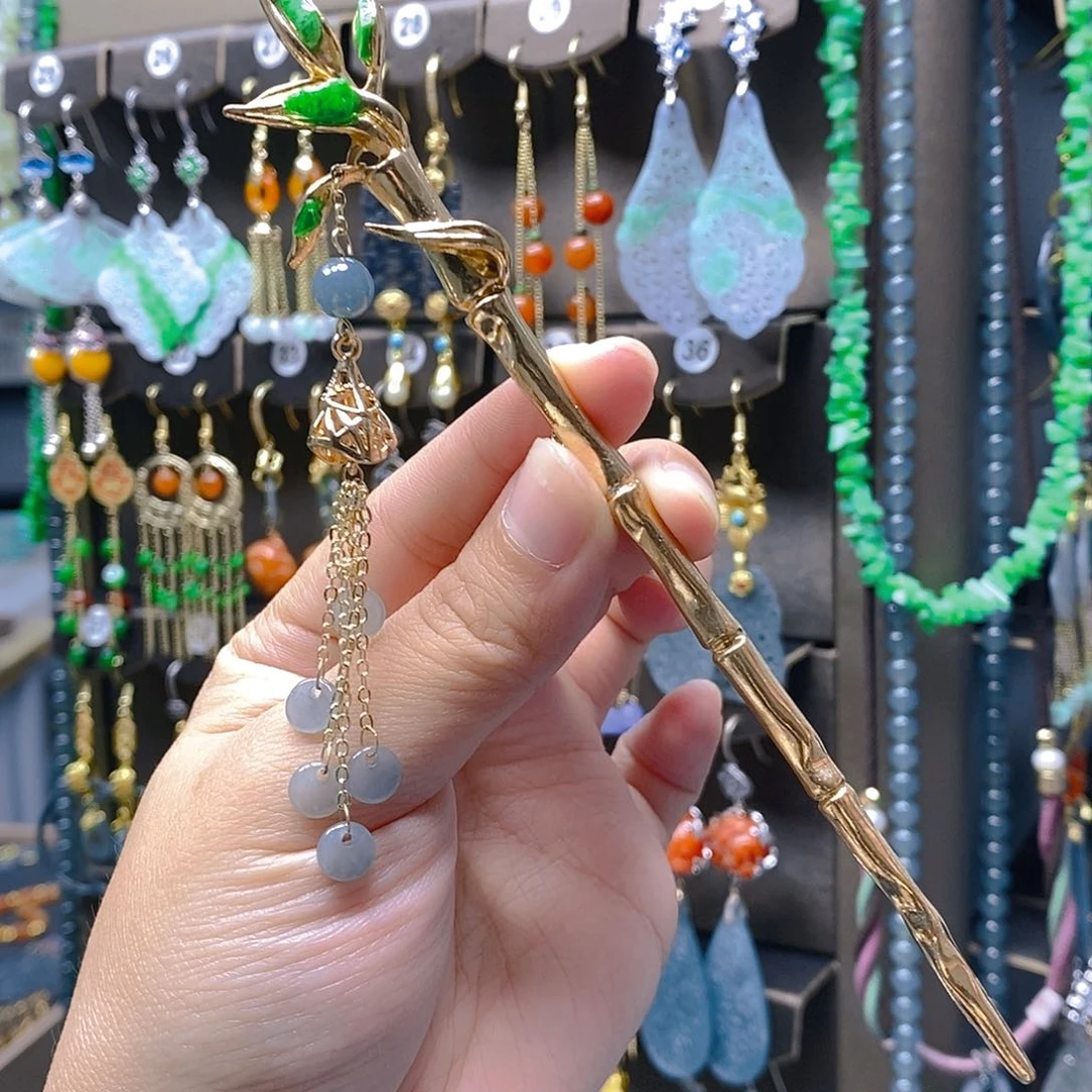 未镶嵌翡翠耳饰翡翠