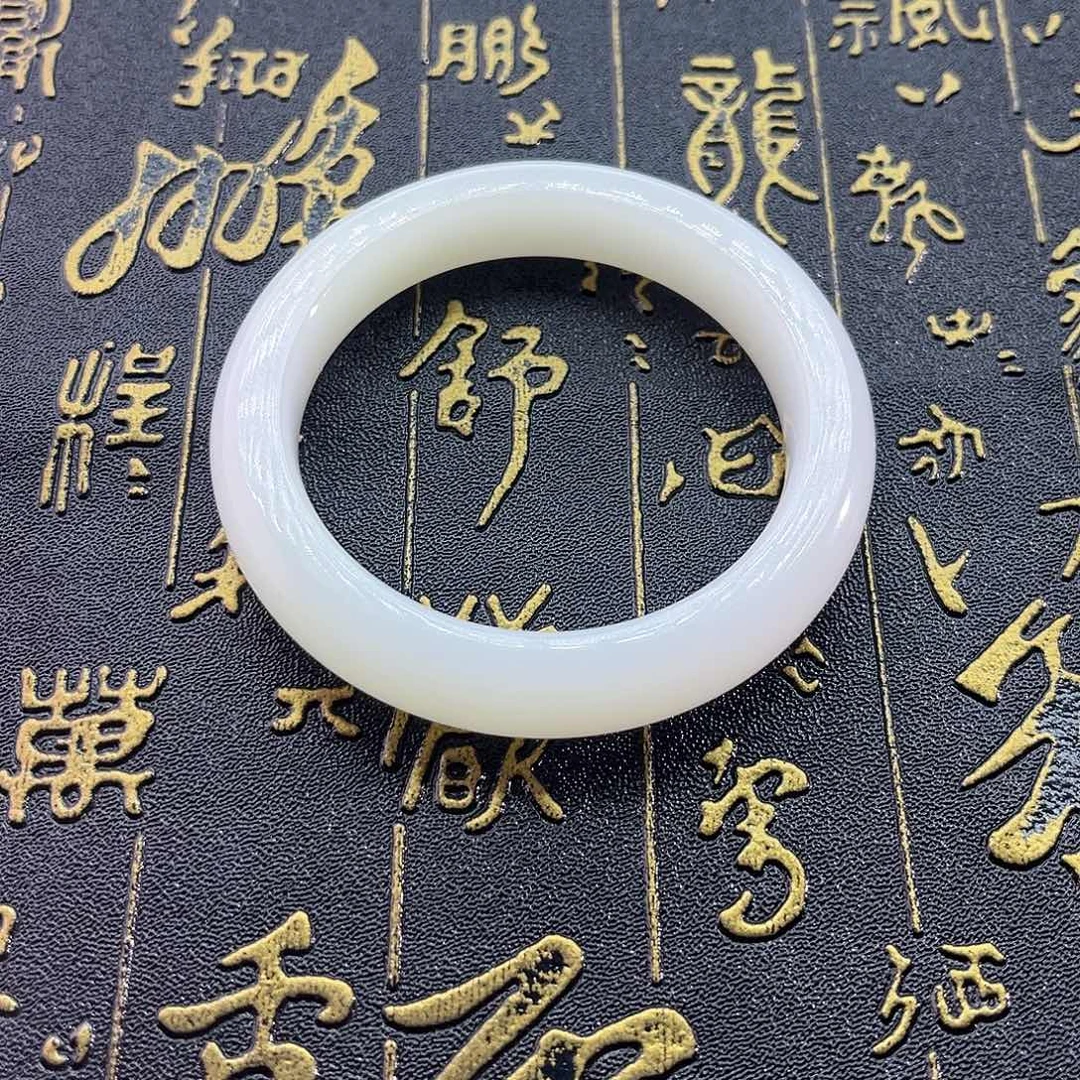 和田玉未镶嵌颈饰白玉-羊脂级-57.7圈-手镯