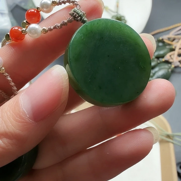 和田玉未镶嵌颈饰7