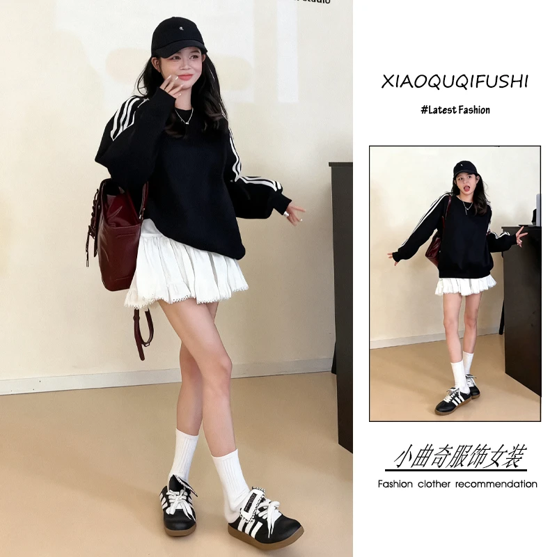 超火秋季穿搭一整套女2025新款韩版ins风宽松条纹卫衣短裙两件套