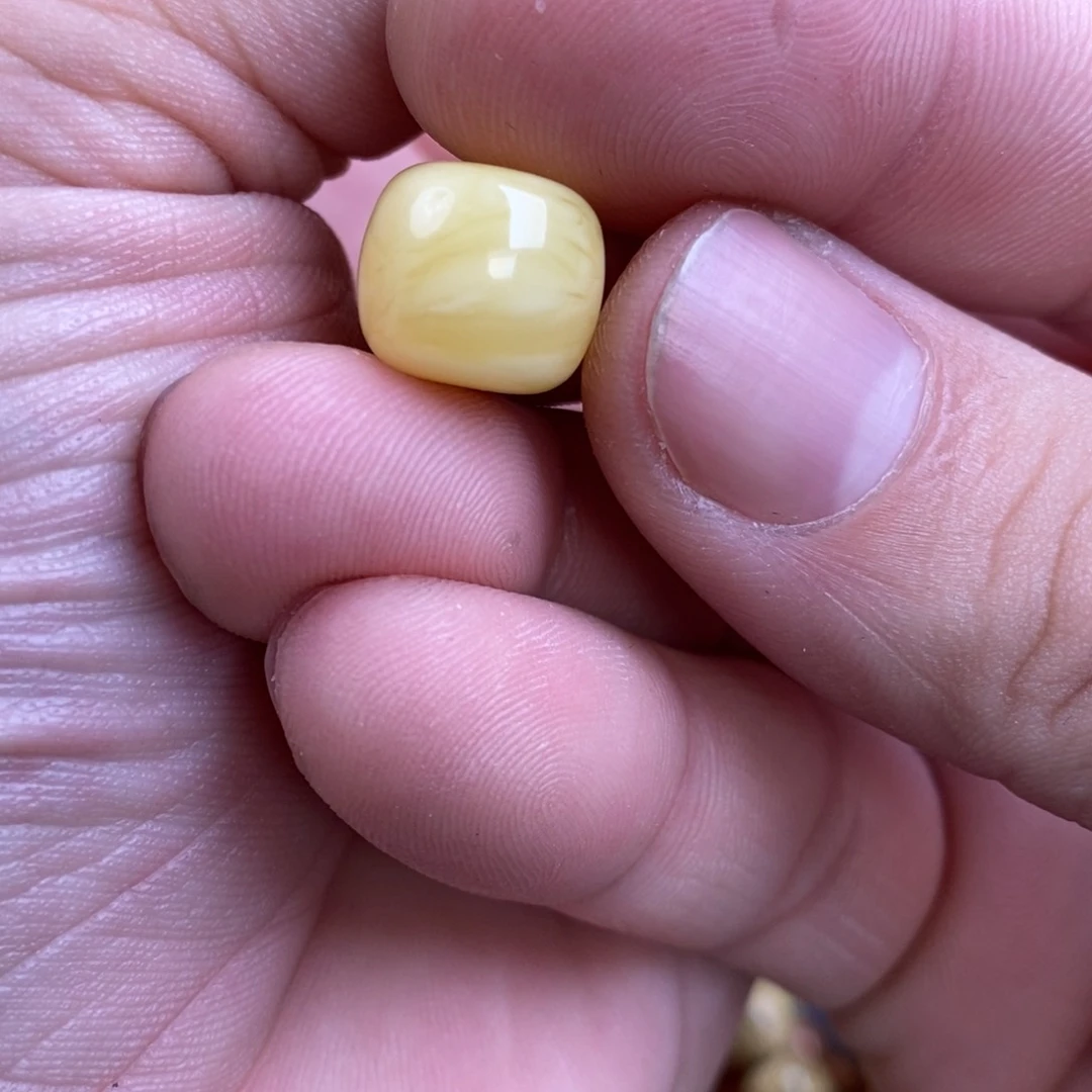 蜜蜡裸石未镶嵌李*基