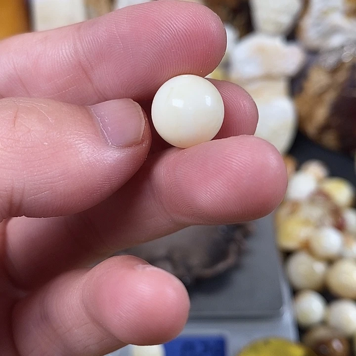 未镶嵌琥珀裸石我