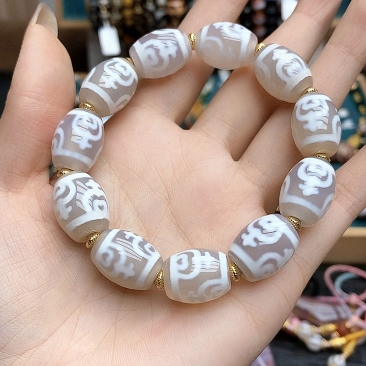 玛瑙/玉髓颈饰合金