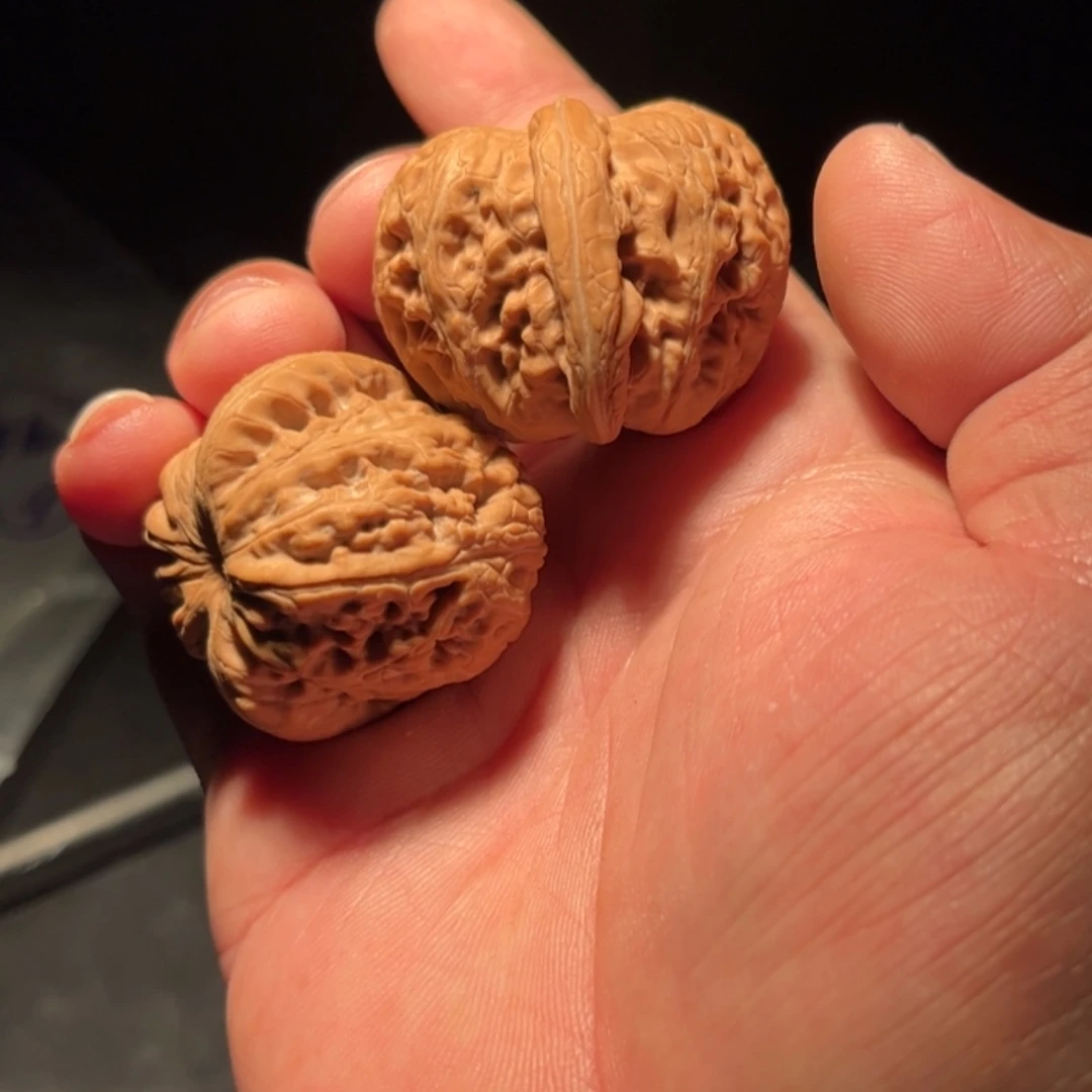 【闪购商品】老*文玩核桃木制手把件