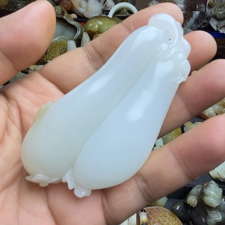 颈饰未镶嵌和田玉