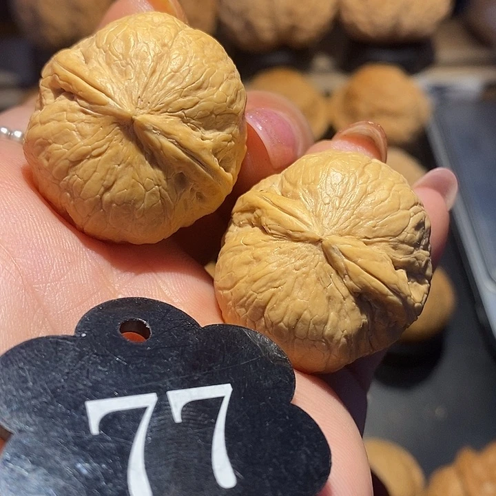 核桃溜溜球球尺寸32
