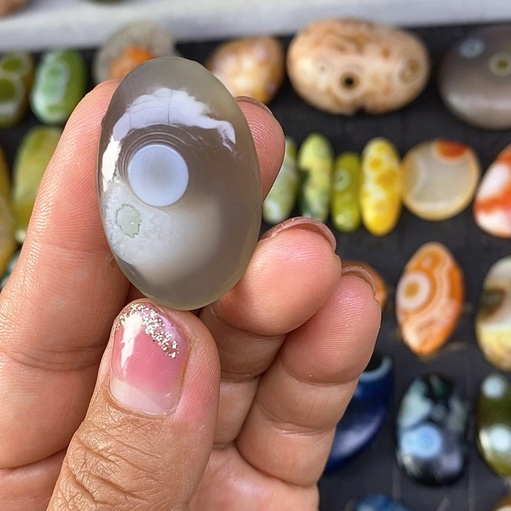 单眼花眼玛瑙奇石饰品