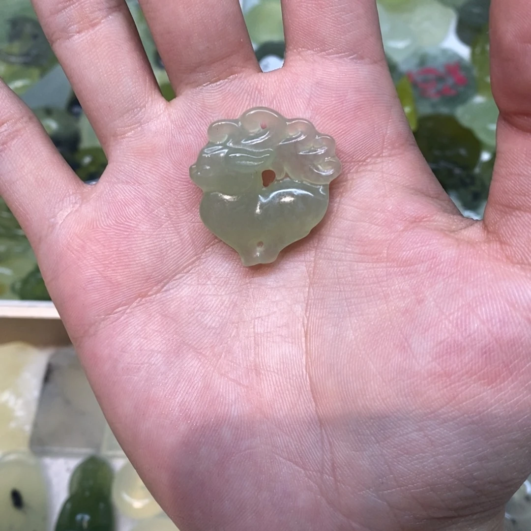 岫玉未镶嵌吊坠(不含链)两单包邮