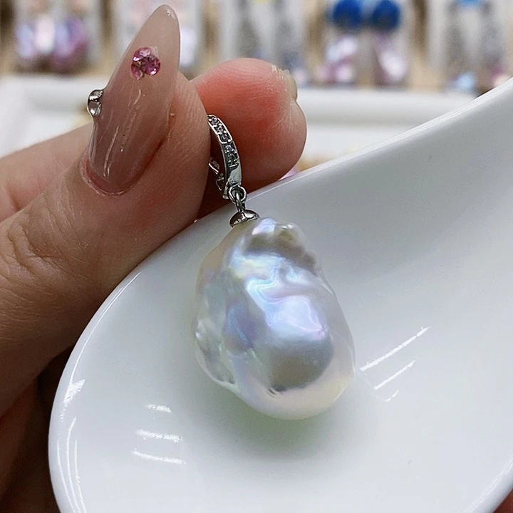 银S925镶嵌淡水珍珠耳饰