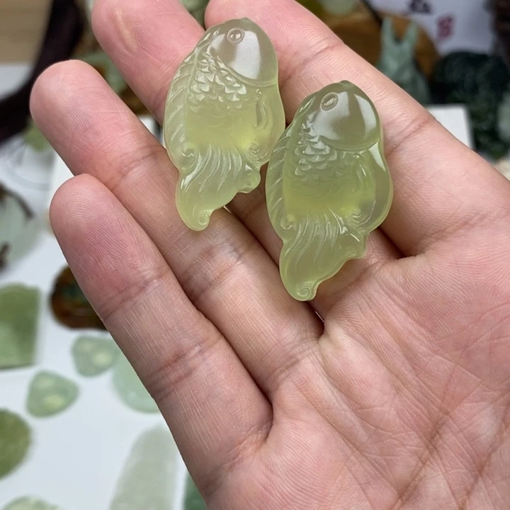 书***海蛇纹石玉未镶嵌颈饰