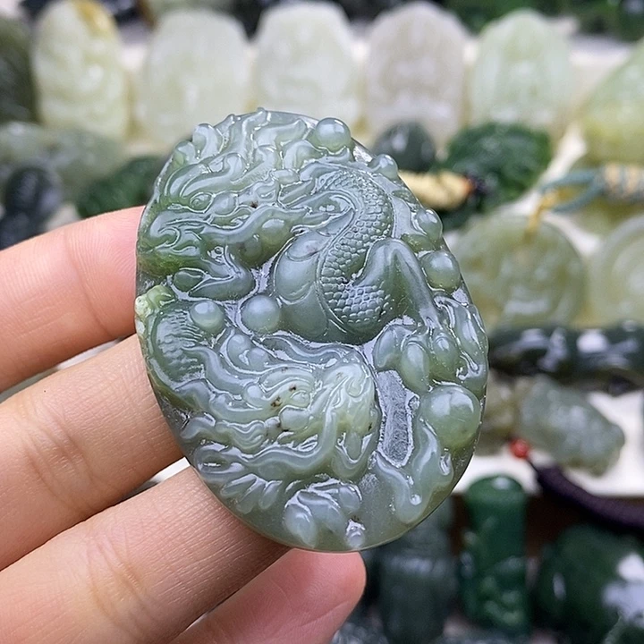 颈饰未镶嵌和田玉