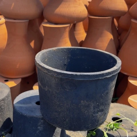 口25高18黑色瓦罐微瑕