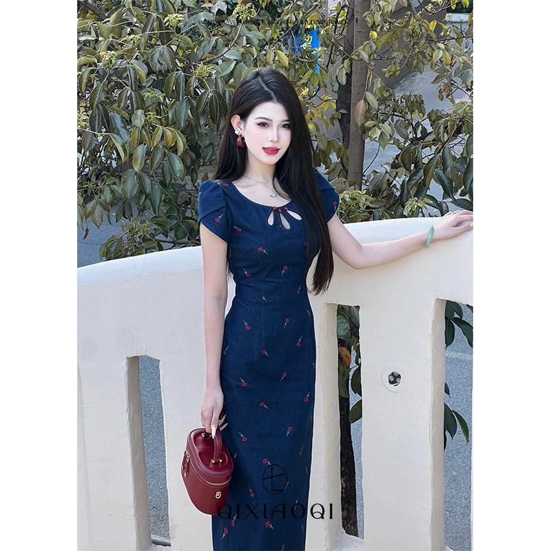 七小七Sicily【罗曼蒂克】法式复古圆领牛仔蓝玫瑰长款连衣裙女夏季