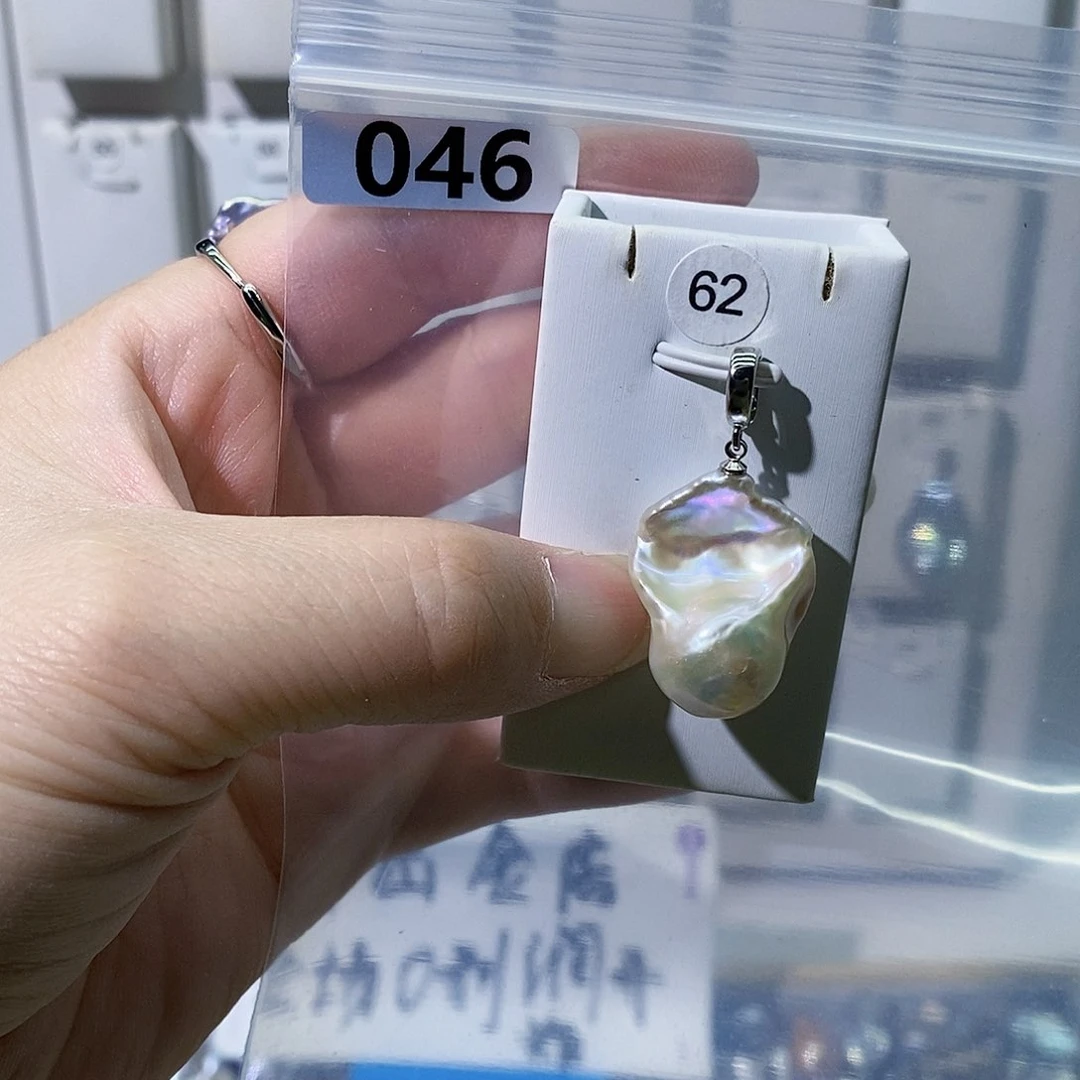 淡水珍珠合金颈饰
