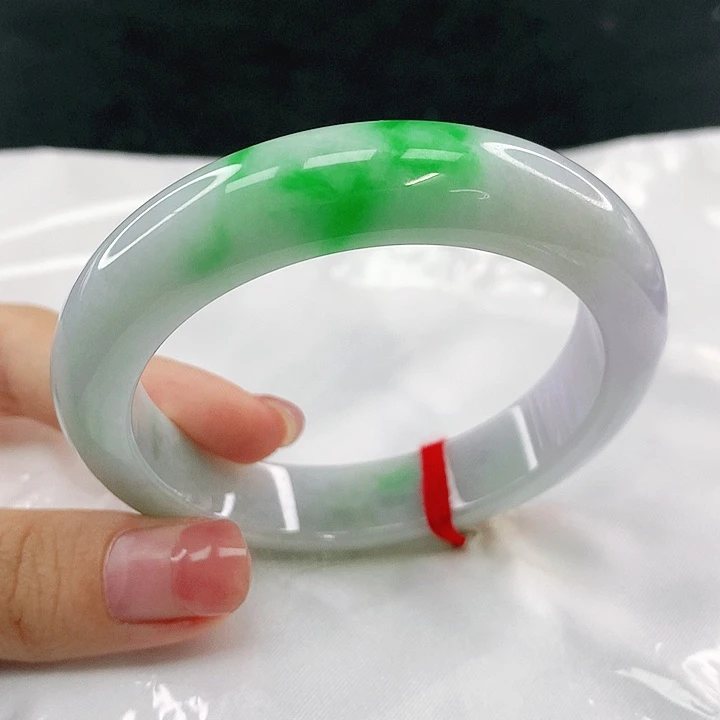 翡翠未镶嵌手镯圈52.5，0A052