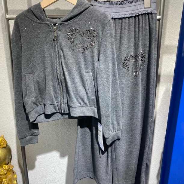 2566儿童针织套装